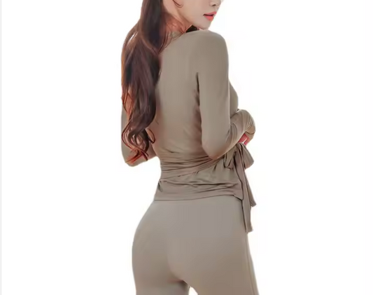 Essence Top